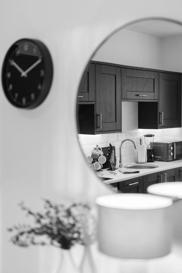 Apartment Stayright Flats In With Designated Parking *