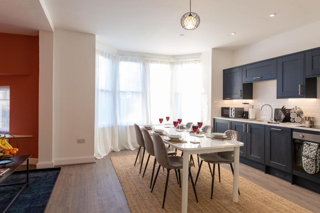 Apartment Stayright Flats In With Designated Parking
