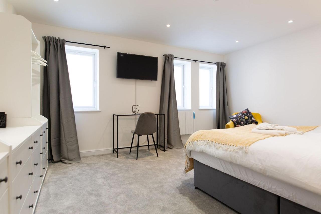 Apartment Stayright Flats In With Designated Parking Cardiff