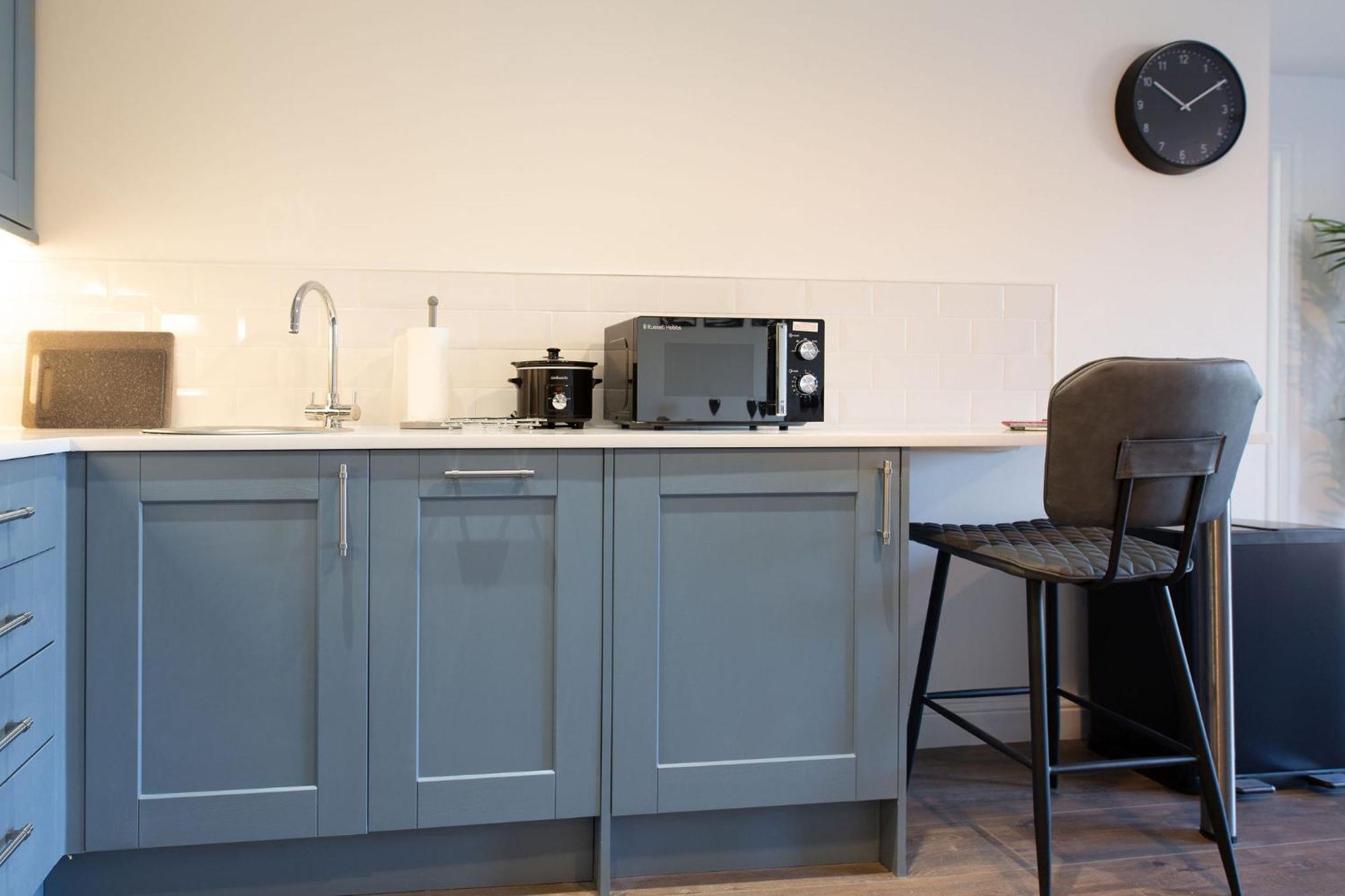Stayright Flats In With Designated Parking Apartment *